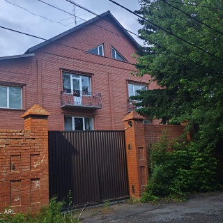Объявление Дом, 600м2, 3 эт, 9 сот.